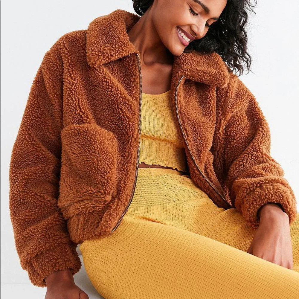 Urban Outfitters Cropped Teddy Jacket - Picture 2 of 3